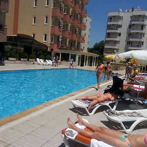 Lara Hadrianus Hotel